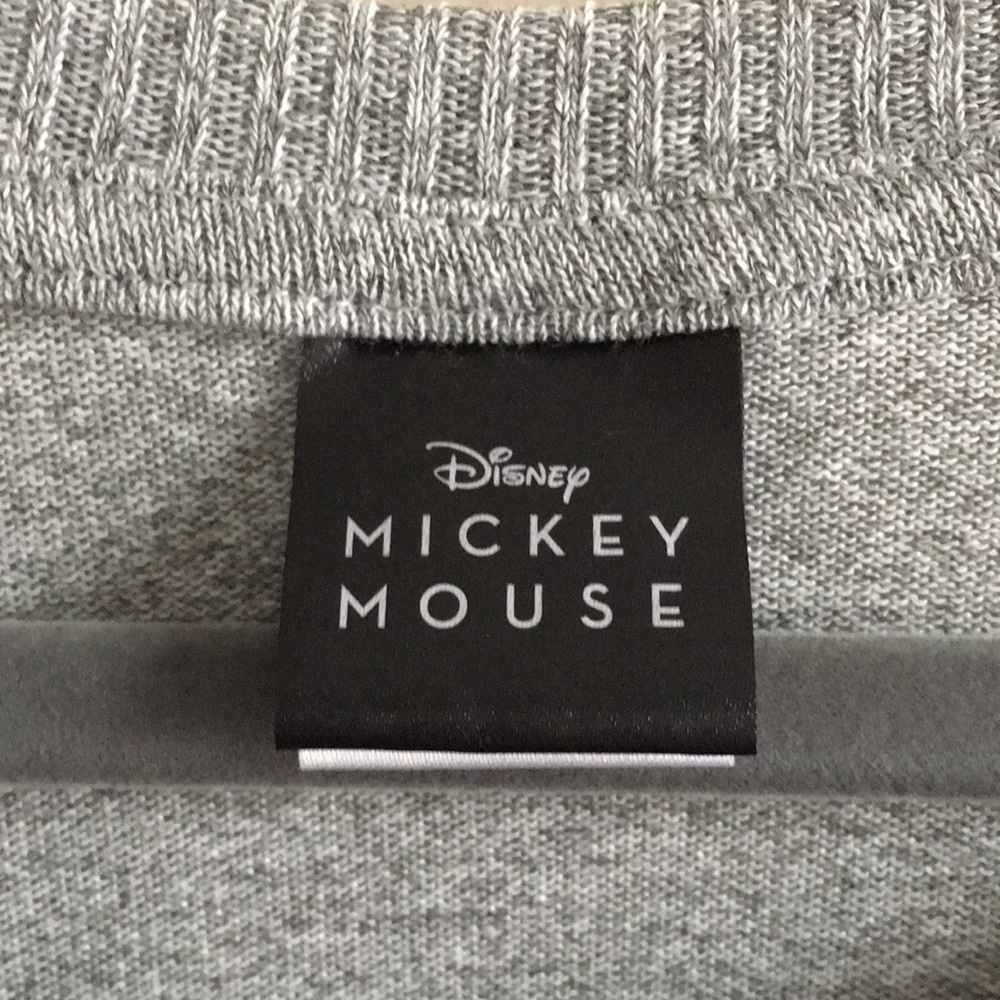 π10 for $100π Disney sweater - Picture 5 of 6